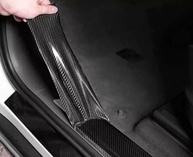 Fita Adesiva Fibra de Carbono Preta 4m x 15cm: Personalize seu Carro com Estilo e Alta Resistência! - imagem 3