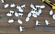 Protetor de Tomada Sforplast Sfor - Segurança Elétrica para Bebês e Crianças | 3 Unidades Brancas com Design Moderno - imagem 4