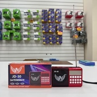 Mini Rádio Portátil Bluetooth com Display Digital: USB, SD e Som de Qualidade! - imagem 2