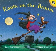 Room on the Broom: A Aventura Mágica da Bruxa e Seus Amigos em Livro e CD - imagem 2