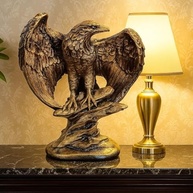 Escultura Decorativa de Águia Dourada - Estátua Clássica para Mesa com Acabamento Luxuoso - imagem 2