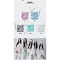 NewJeans Supernatural X Murakami Cross Bag: O Essencial - imagem 2