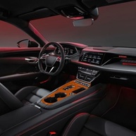 Película PPF Console Central Audi RS E-tron GT 25: Proteção Premium e Estilo Incomparável - imagem 4