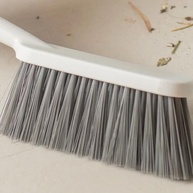 Kit Pá e Escova de Limpeza Bege - Flow | Cerdas Macias e Design Ergonômico - imagem 3