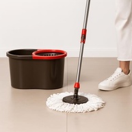 Esfregão Mop Giratório 360° com Balde 8L e Refil Microfibra Lavável - Limpeza Fácil e Sem Esforço - imagem 4