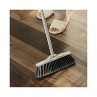 Vassoura Bege Linha Flow - Design Sofisticado e Limpeza Eficiente - imagem 3