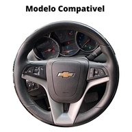 Capa de Volante Couro Sintético Onix LTZ 2013-2019 com Comandos de Som - Toque Premium e Controle Total! - imagem 4