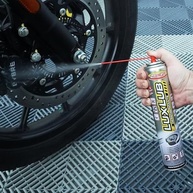 Desengripante Luxcar LuxLub Mãos à Obra: Proteção e Lubrificação Essenciais - imagem 4
