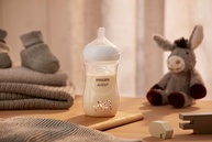 Mamadeira Philips Avent Pétala 3.0 260ml com Bico Médio - Design Girafa - imagem 3