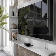 Painel para TV 50 Polegadas Berlim - Design Moderno com Nicho e Prateleiras - imagem 4