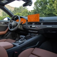 Película PPF Premium para Audi A4 Sedan Prestige: Proteção Total para seu Multimídia e Painel - imagem 4