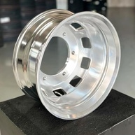 Roda de Alumínio Aro 17,5 x 6 para Caminhão - 6 Furos, Cubo 20cm, Pneu 235 - imagem 5