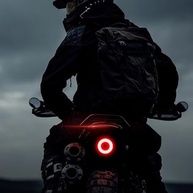 Adesivos Refletivos para Para-choque Traseiro de Carro - Segurança e Estilo Anti-Arranhões (2 Peças) - imagem 2