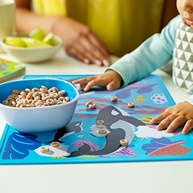 Munchkin® Jogo Americano Reversível WildLove Orca - Silicone Seguro e Prático para Crianças - imagem 3