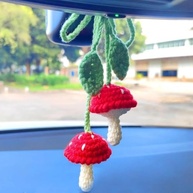 Pingente Cogumelo Vermelho: Charme Artesanal para seu Carro e Espelho Retrovisor - imagem 2