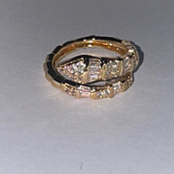 Anel Serpente Dourado com Zircônia – Elegância e Poder - imagem 1