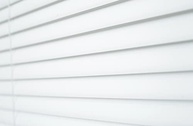 Persiana Horizontal PVC Evolux 80x130cm Branca: Controle Total de Luz e Privacidade - imagem 5