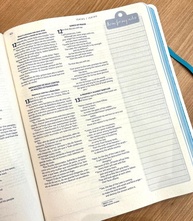 Bíblia Sagrada Holy Bible: Bilíngue Português-Inglês (NBV-NIV) com Espaço para Anotações - imagem 4