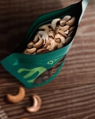 Castanhas de Cajú Torradas em Bandas Com Sal ou Sem Sal - 1kg (Com Sal) - imagem 1