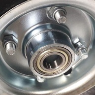 Roda Maciça Schioppa 250mm com Rolamento de Esfera: Durabilidade e Desempenho Superior - imagem 3