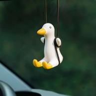 Dê um Toque Divertido ao Seu Carro: Enfeite de Pato Balançando para Retrovisor! - imagem 3
