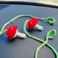 Pingente Cogumelo Vermelho: Charme Artesanal para seu Carro e Espelho Retrovisor - imagem 4