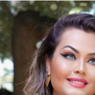 Vestido Sophia Plus Size Longo com Laço e Fenda para Festa - imagem 1