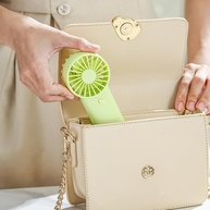 Mini Ventilador Portátil Silencioso com Cordão - Ultra Compacto e Ideal para Viagens - imagem 3