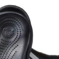 Crocs Crocband Preto: Conforto e Estilo Vintage - imagem 2