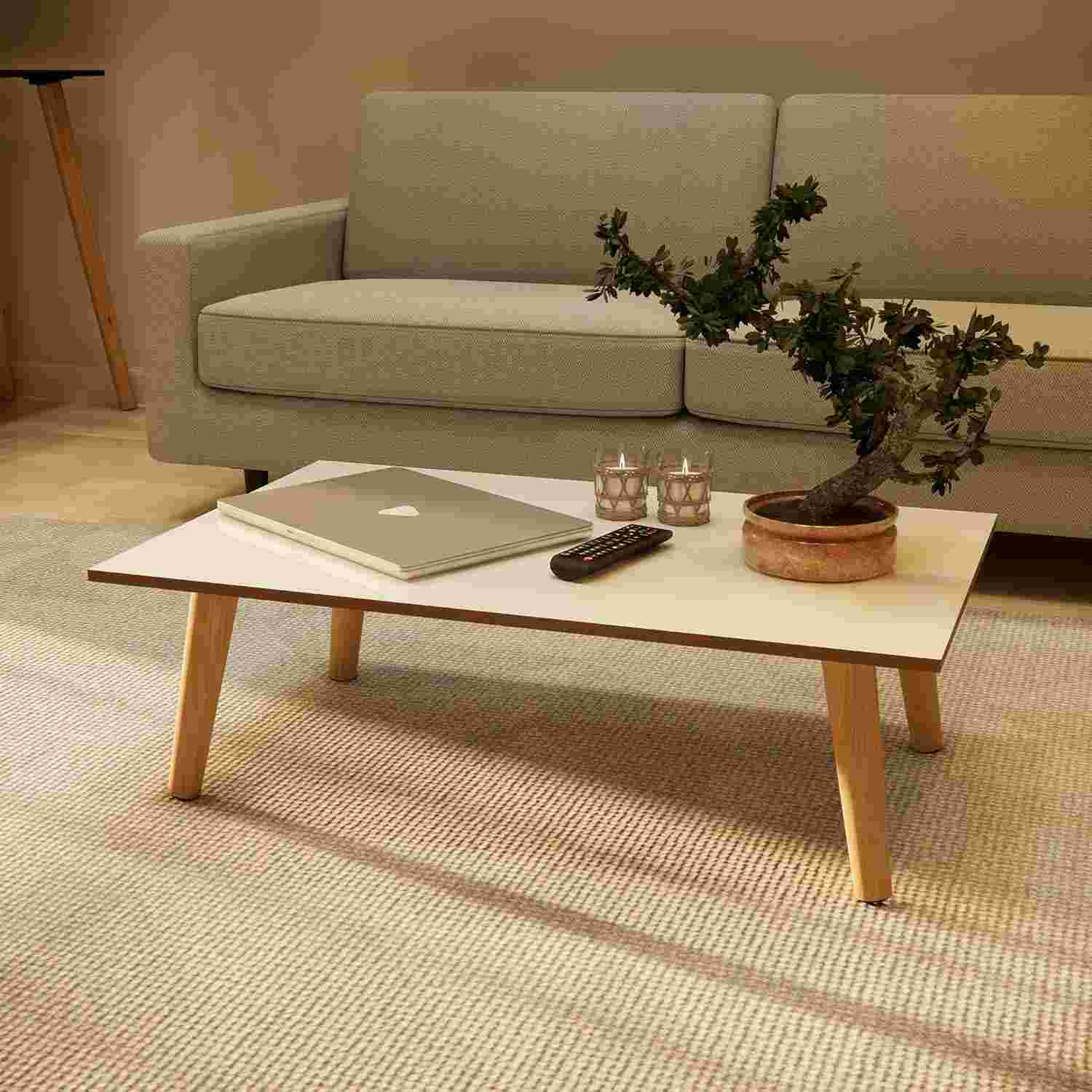 Mesa de Centro Moderna 80x42cm com Tampo em MDF e Pés em Madeira Maciça - Design Elegante Off White e Freijó