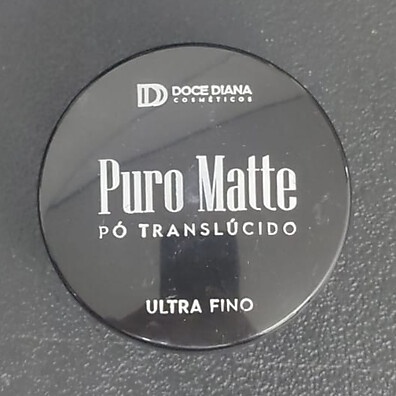 Pó Translúcido Puro Matte: Acabamento Aveludado e Controle de Oleosidade