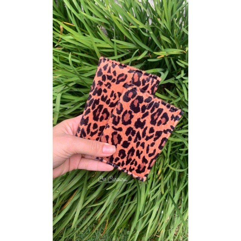 Porta Cartão Feminino Animal Print – Elegância e Praticidade