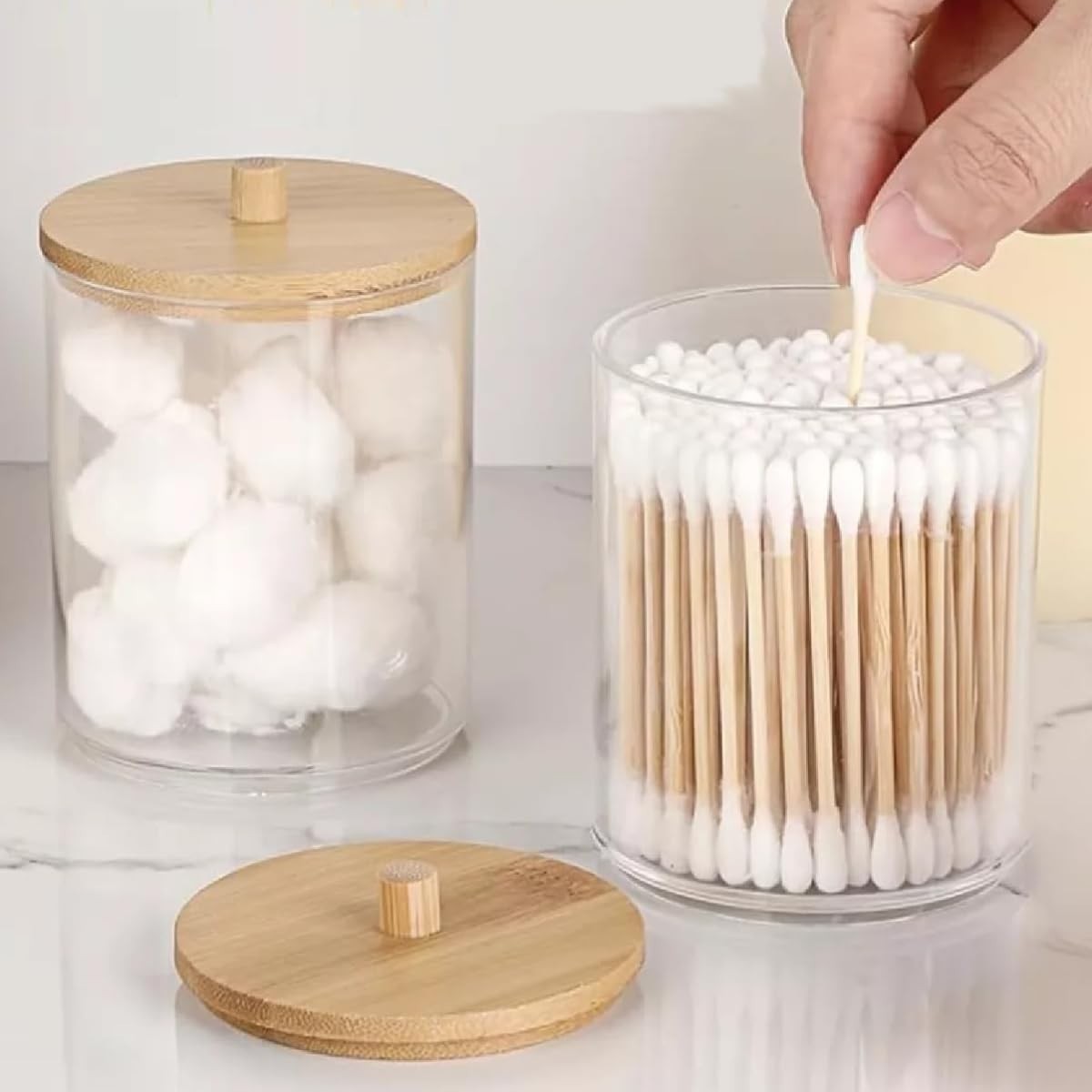 Kit 2 Porta Organizador de Cotonete e Algodão em Acrílico com Tampa de Bambu | Design Moderno e Sustentável 9x7cm