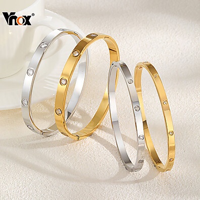 Pulseira Dourada VNox: Elegância e Zircônia