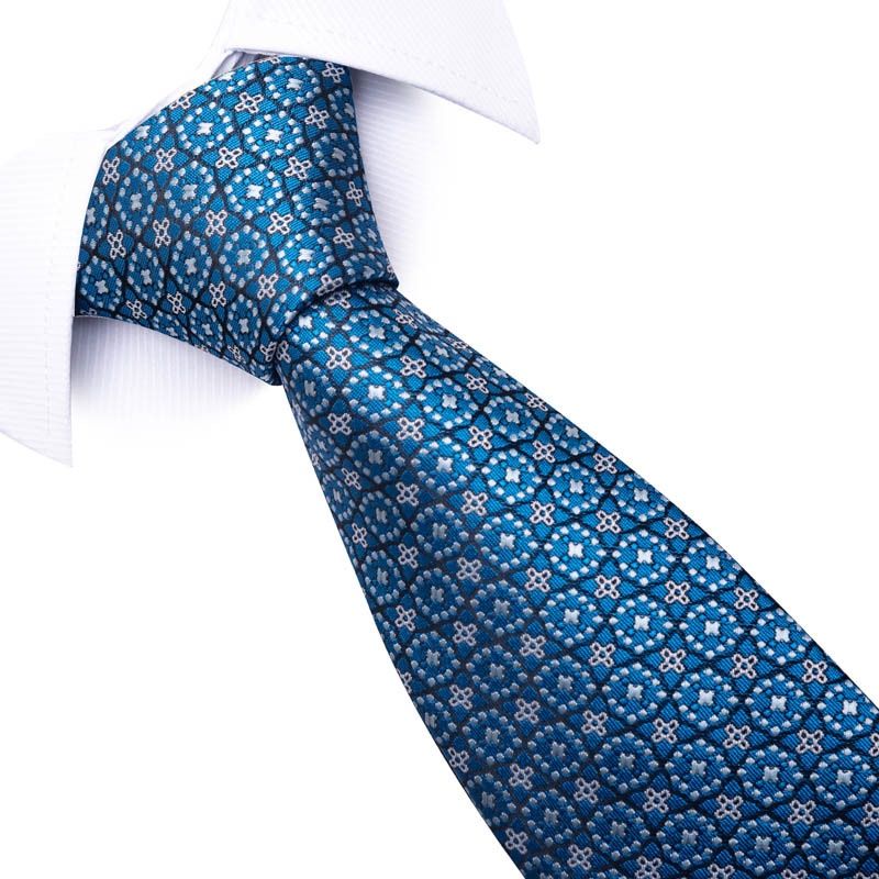Gravata Masculina 8cm para Casamento: Elegância em Poliéster de Seda