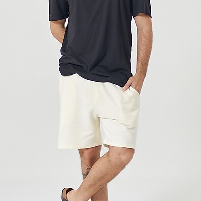 Shorts Moletinho Amarelo Manteiga: Conforto e Estilo!
